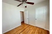 $900 : Beautiful Home...LAKEWOOD,CA thumbnail