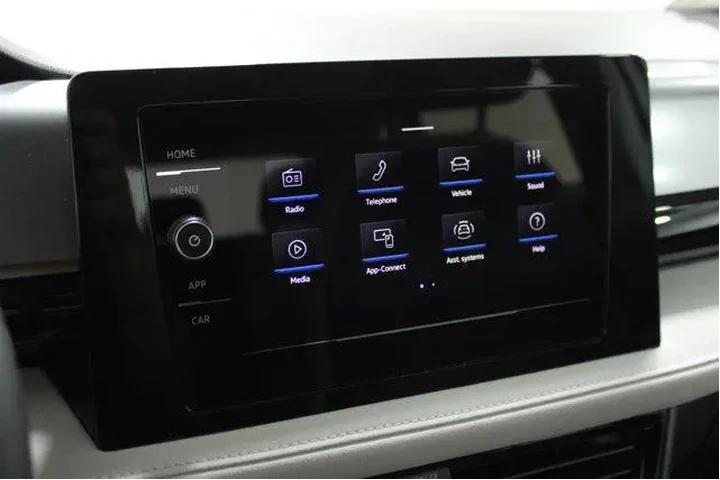 $23993 : Volkswagen Taos 2025 S 4dr S image 8