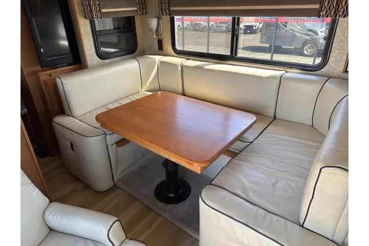 $52999 : 2013 Motorhome Chassis image 10