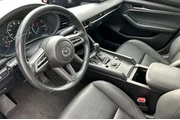 $17722 : Mazda Mazda3 Sedan 2023 2.5 thumbnail