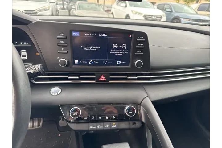 $18499 : Hyundai ELANTRA 2022 SEL 4dr image 8