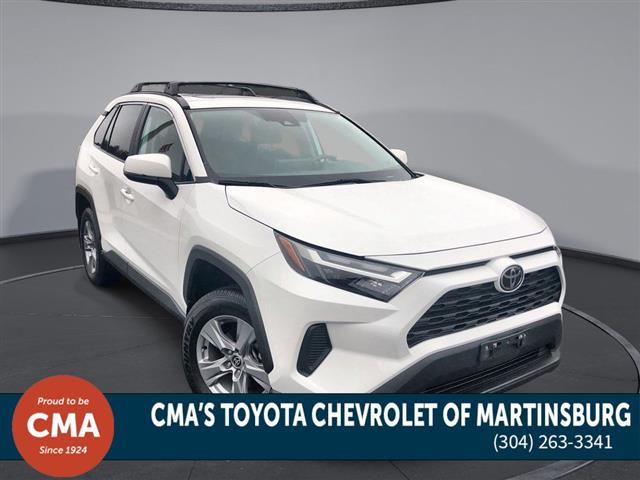 $31000 : PRE-OWNED 2022 TOYOTA RAV4 XLE image 1
