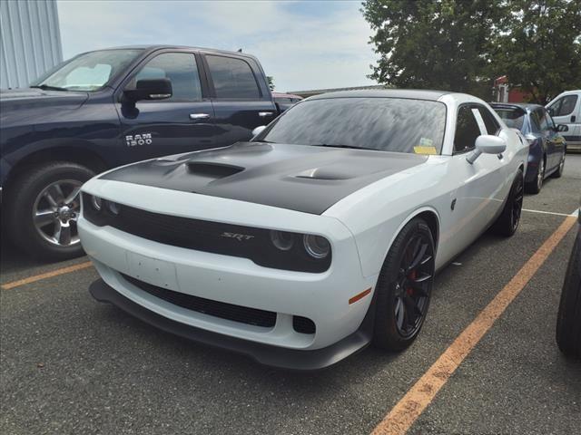 $38999 : PRE-OWNED 2015 DODGE CHALLENG image 4