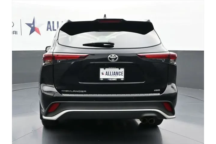 $37488 : Toyota Highlander 2024 XSE 4 image 1