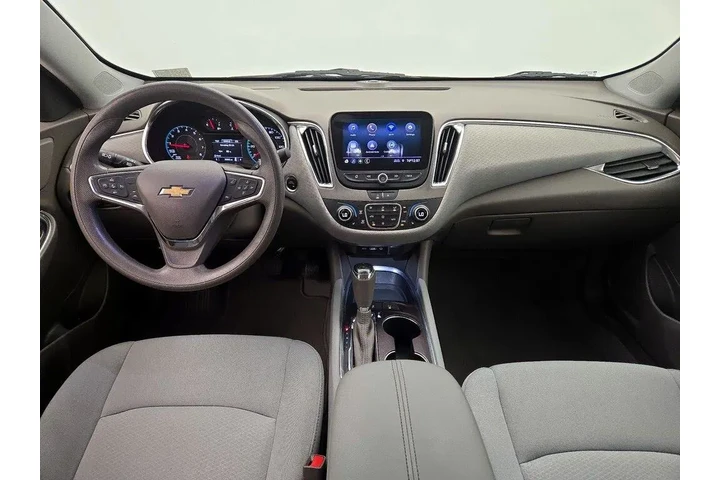 $17998 : Chevrolet Malibu 2020 LT 4dr image 9