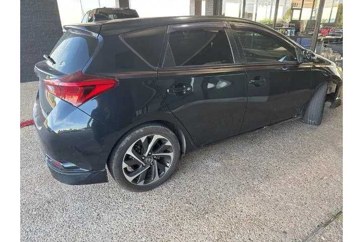 $13365 : Toyota Corolla iM 2017 4dr H image 7