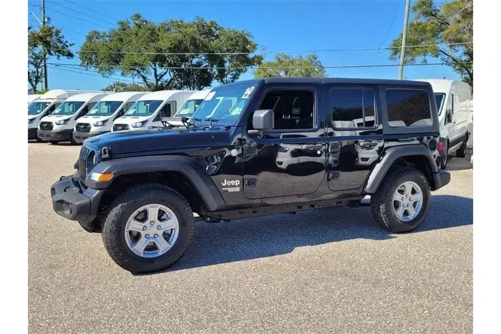 $16885 : Jeep Wrangler Unlimited 2019 image 4