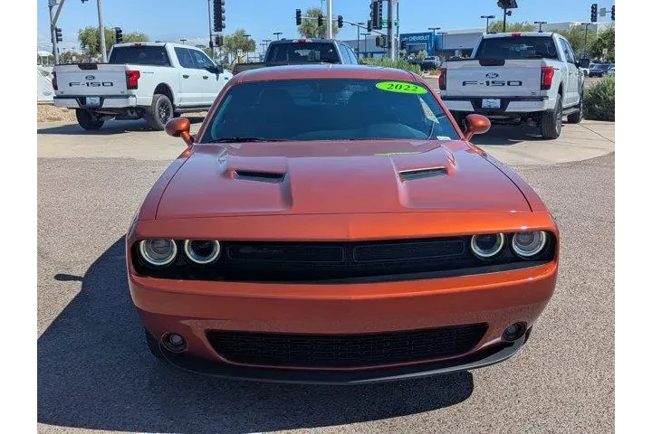 Dodge Challenger 2022 SXT 2d image 9