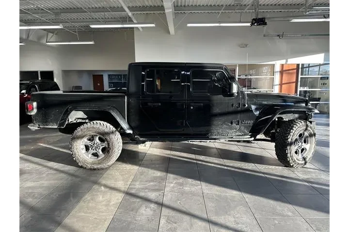 $23000 : Jeep Gladiator 2020 4x4 Spor image 8