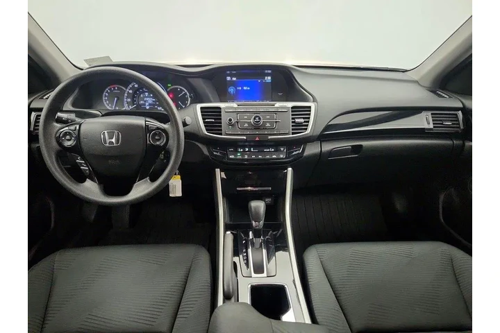 $18998 : Honda Accord 2016 LX 4dr Sed image 9