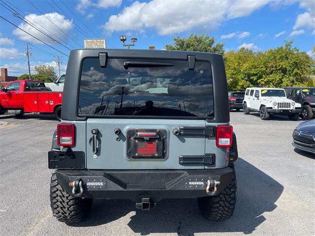 $17998 : 2015 Wrangler image 6