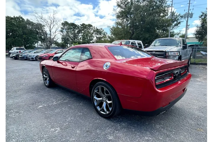 $11000 : Dodge Challenger SXT image 4