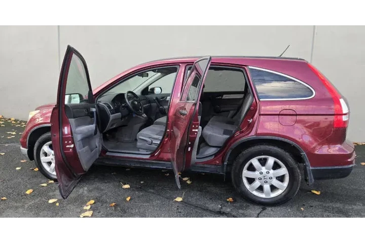 $7999 : 2011 CR-V SE image 10