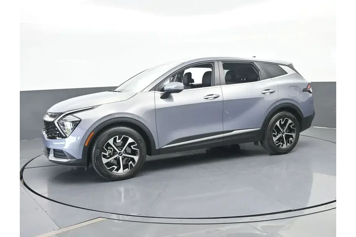 $21800 : Kia Sportage 2024 EX 4dr SUV image 2