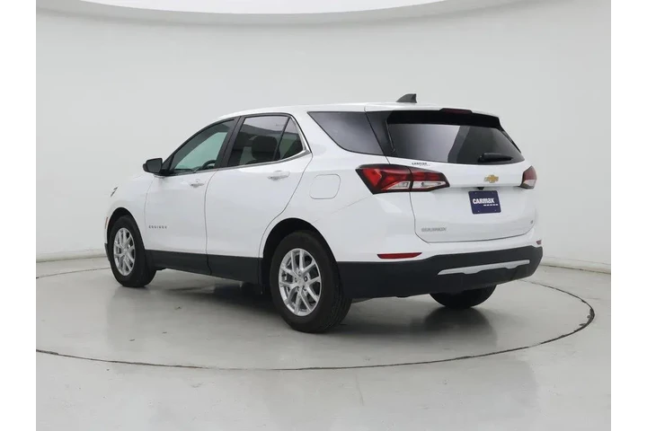 $25998 : Chevrolet Equinox 2024 LT 4d image 2
