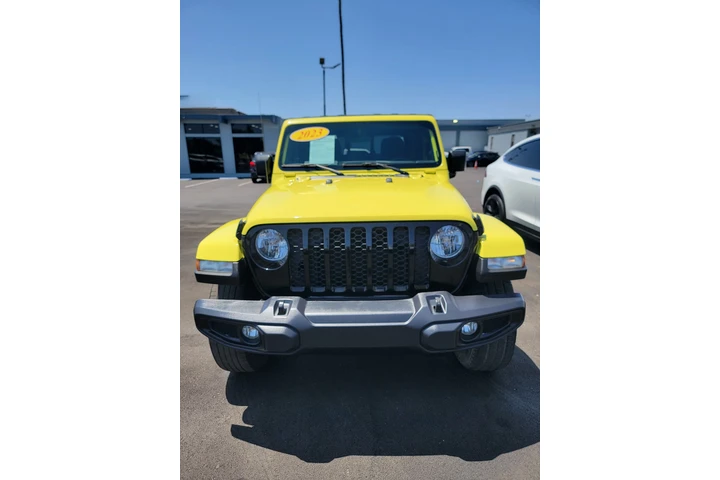 2023 Jeep Gladiator Willys image 6