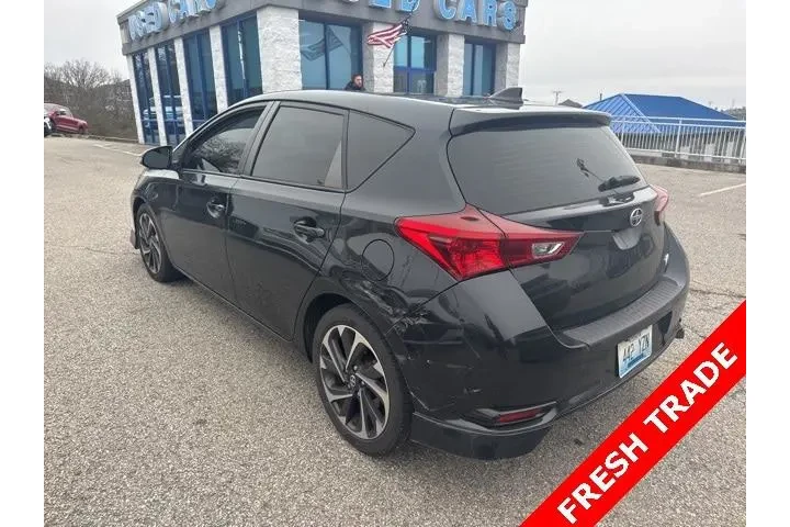 $10987 : Scion iM 2016 4dr Hatchback image 6