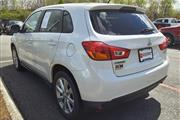 $8990 : PRE-OWNED 2013 MITSUBISHI OUT thumbnail