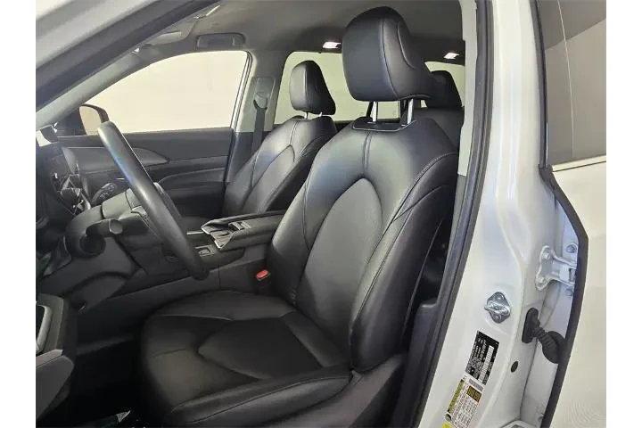 $39998 : Toyota Grand Highlander 2024 image 6