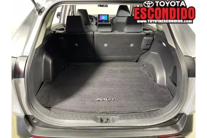 $32998 : Toyota RAV4 2024 LE 4dr SUV image 10