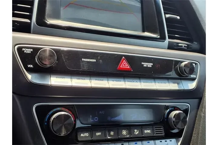 $11999 : Hyundai SONATA 2019 SEL 4dr image 8