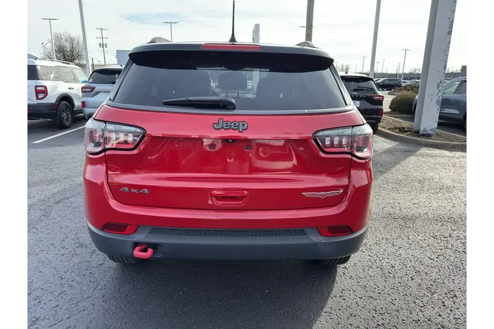 $15137 : Jeep Compass 2018 4x4 Trailh image 5