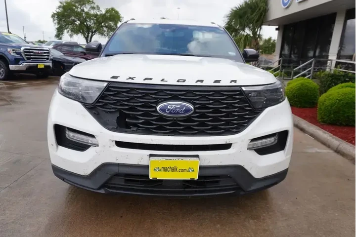 $28888 : Ford Explorer 2023 ST-Line 4 image 2