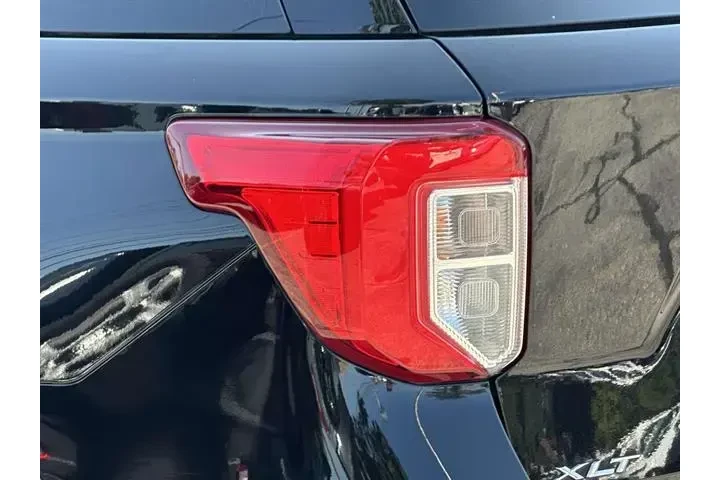 $29995 : Ford Explorer 2022 AWD XLT 4 image 9