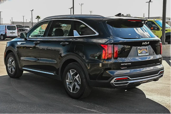 Kia Sorento Hybrid 2023 EX 4 image 6