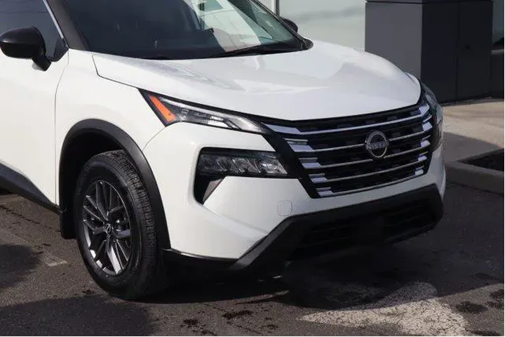 $21013 : Nissan Rogue 2025 AWD S 4dr image 5