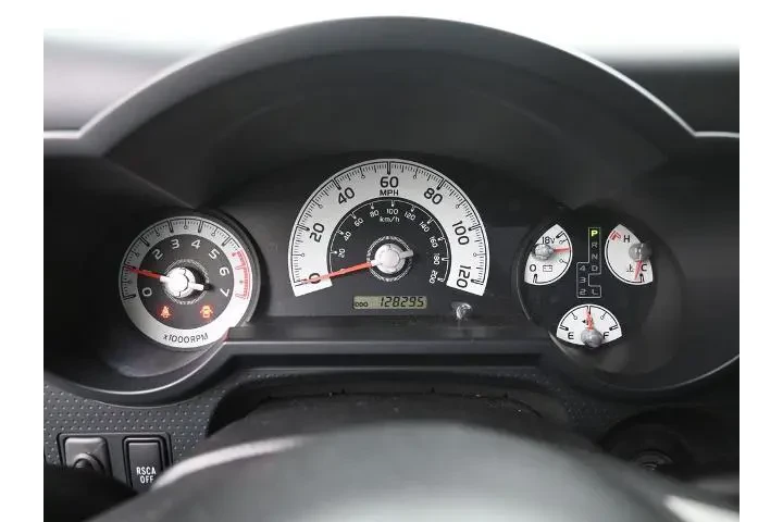 $28651 : Toyota FJ Cruiser 2014 4x4 4 image 6