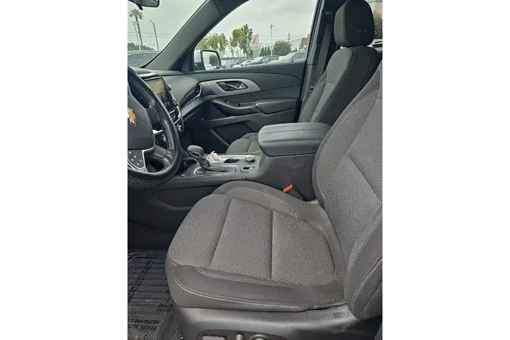 $26000 : Chevrolet Traverse 2022 4x4 image 4