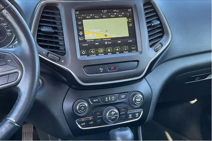 $16367 : Jeep Cherokee 2019 4x4 Trail image 6