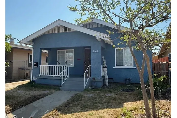 $2390 : *IMMEDIATE OCCUPANCY* image 1