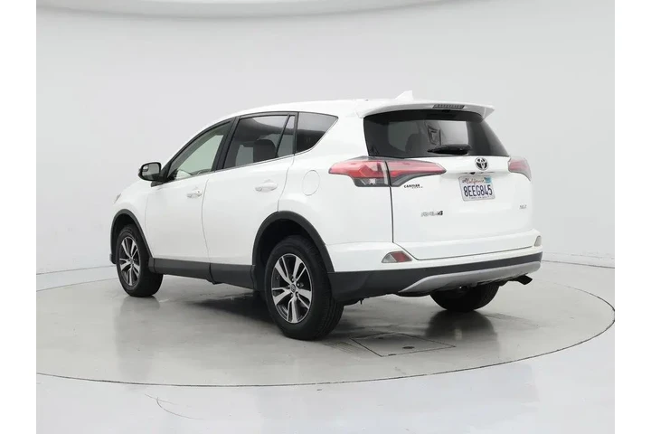 $23998 : Toyota RAV4 2018 XLE 4dr SUV image 2