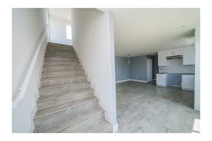$3295 : Beautiful Home 3B/2B image 4