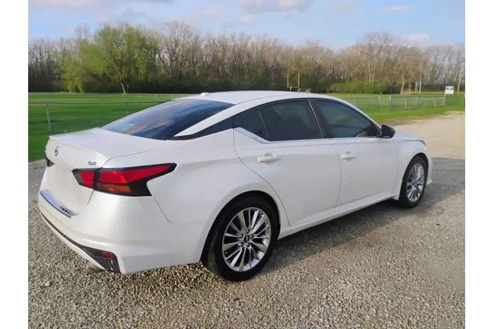 $12997 : 2020 Altima 2.5 SR image 7