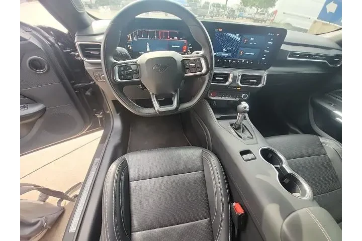 $33998 : Ford Mustang 2024 EcoBoost 2 image 10