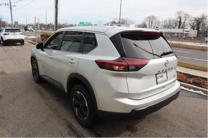 $22302 : Nissan Rogue 2025 AWD SV 4dr image 9