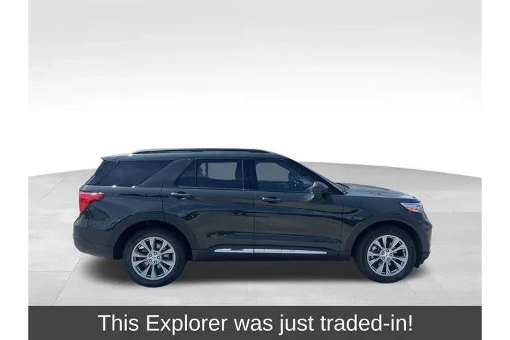 $32337 : Ford Explorer 2022 AWD XLT 4 image 1