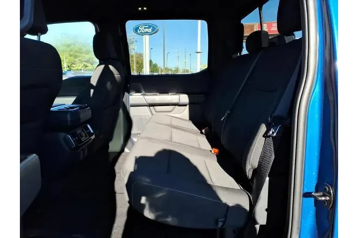 $38988 : Ford F-150 2023 4x4 XLT 4dr image 10