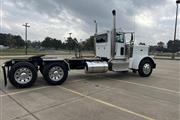 $97800 : Peterbilt 389 thumbnail