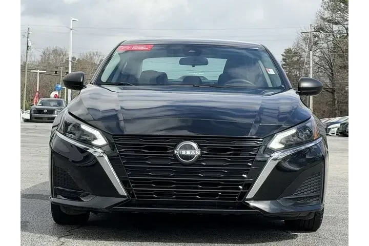 $17769 : Nissan Altima 2024 2.5 SV 4d image 3