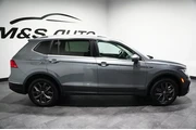 $18988 : 2023 Tiguan SE thumbnail