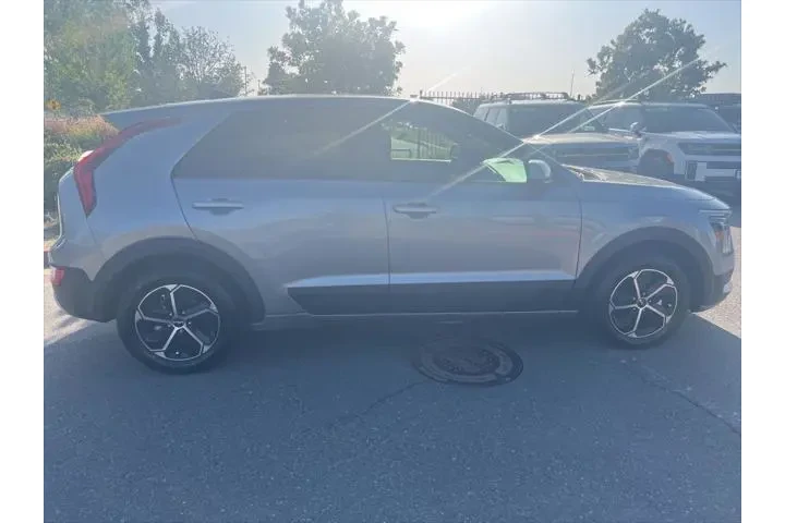 $19543 : Hyundai KONA 2023 SEL 4dr Cr image 8