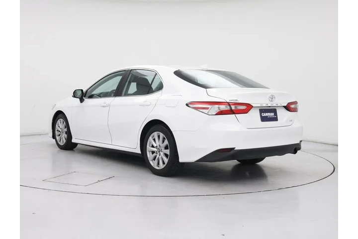 $19998 : Toyota Camry 2019 LE 4dr Sed image 2