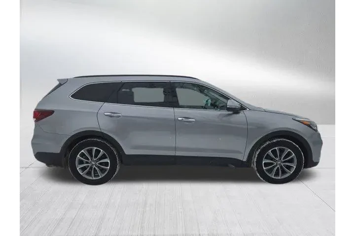 $17000 : Hyundai SANTA FE 2018 AWD SE image 2