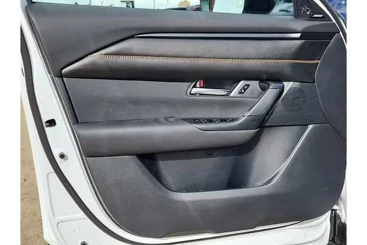 $35585 : Mazda CX-50 2025 AWD 2.5 S P image 8