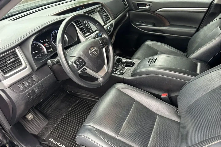 $26900 : Toyota Highlander 2018 AWD L image 2