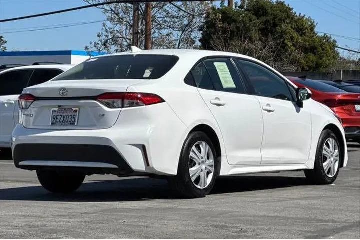 $13962 : Toyota Corolla 2020 LE 4dr S image 3